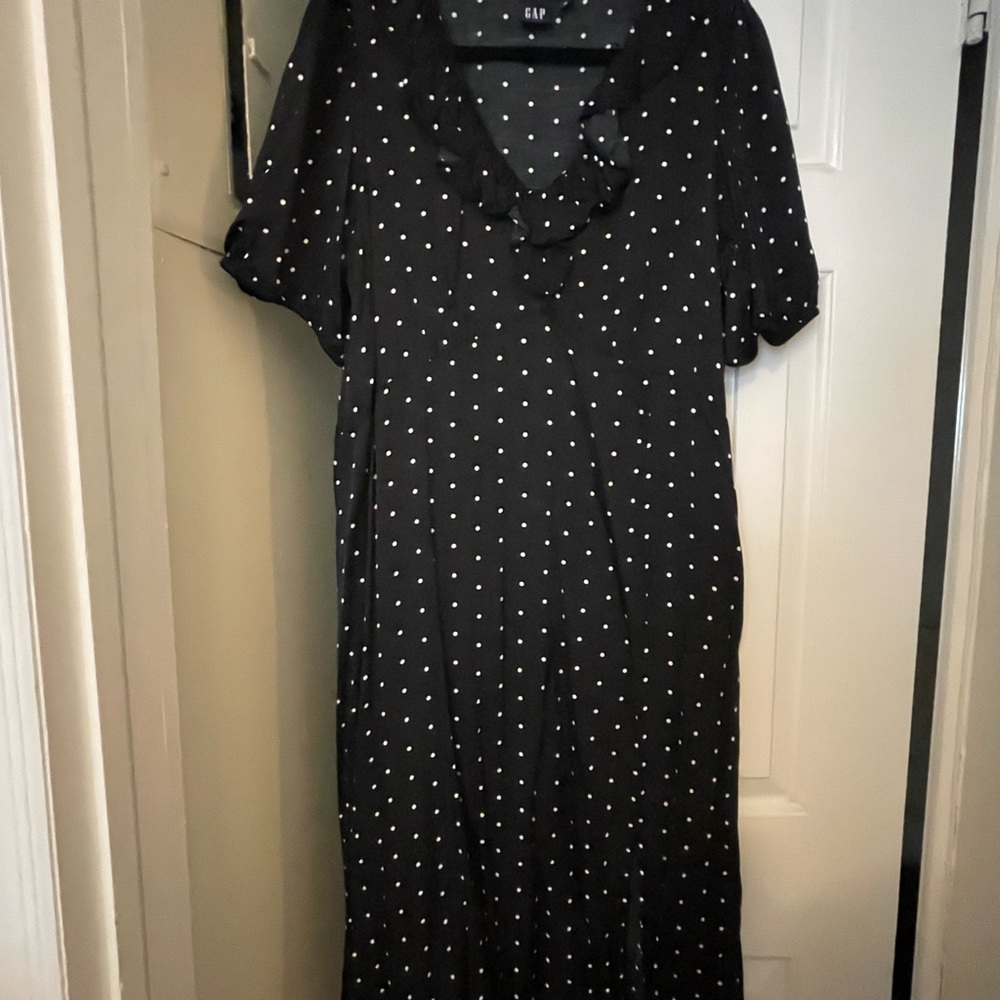 GAP Black V-Neck Midi Sundress